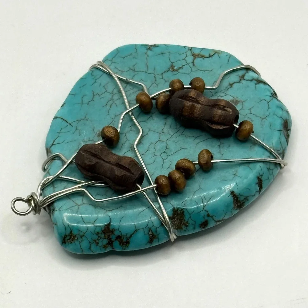Large (faux?)‎ Turquoise Stone Wood Beads Shaped Wire Pendant - Picture 3 of 7